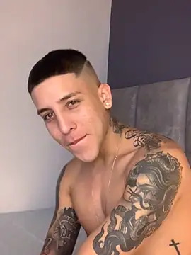 PapiLucca online show from 7, 4, 2026