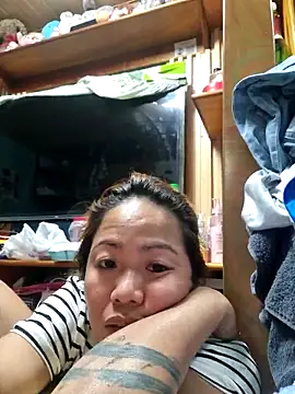 Snapshot of charmine1 chatting on 19, 2, 2026 charmine1 online show from 19, 2, 2026