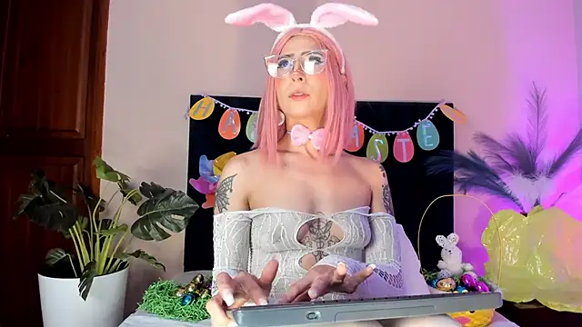 AnnaDenver online show from 7, 4, 2026