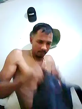 blackhot22c online show from 25, 3, 2026