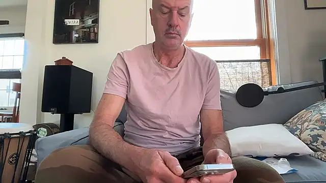 Guy  Grey online show from 12, 4, 2026