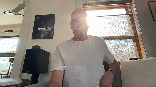 Guy  Grey online show from 10, 4, 2026