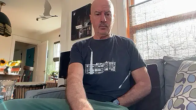 Guy  Grey online show from 25, 3, 2026