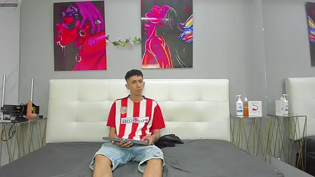 ahsly78Bryan online show from 25, 6, 2026