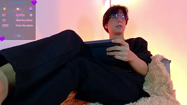 lui x dust online show from 27, 3, 2026