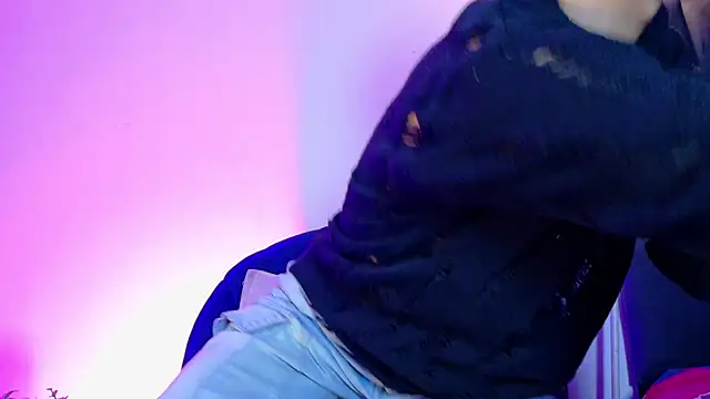 lui x dust online show from 18, 4, 2026