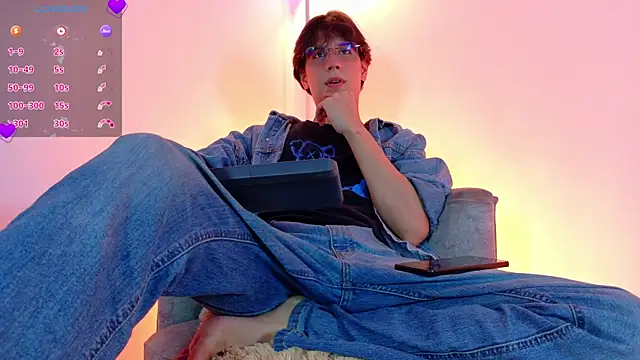 lui x dust online show from 28, 3, 2026