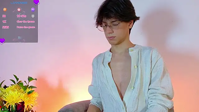 lui x dust online show from 6, 4, 2026