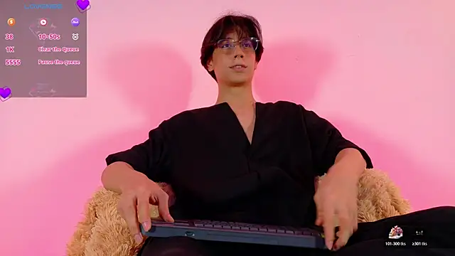 lui x dust online show from 9, 4, 2026