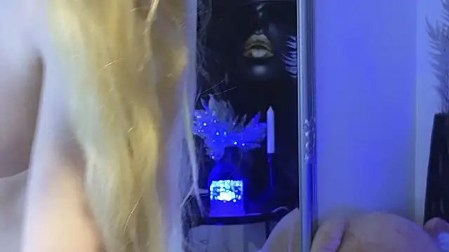 KarmaArms online show from 12, 3, 2026