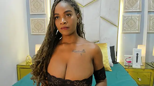 Snapshot of KarinaaCoxx chatting on 1, 3, 2026 KarinaaCoxx online show from 1, 3, 2026