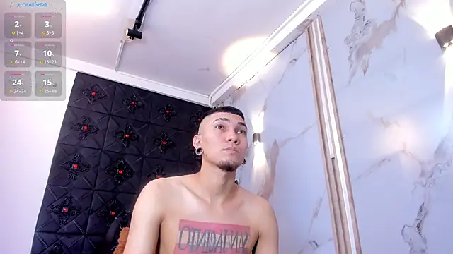 Logan and Reachel online show from 27, 3, 2026