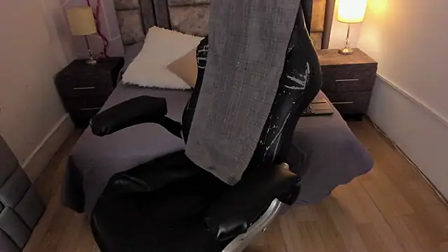 Snapshot of April_Swett chatting on 22, 2, 2026 April Swett online show from 22, 2, 2026