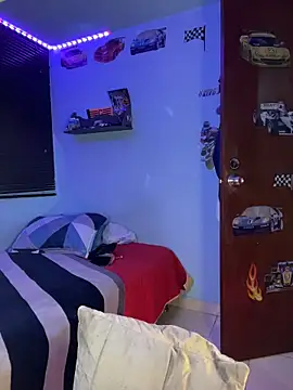 TOMAS CONOR online show from 4, 3, 2026