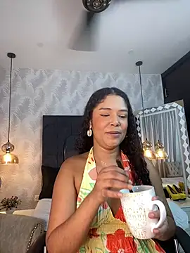 Miaafoxx   online show from 28, 2, 2026