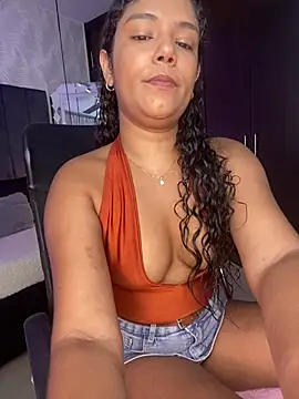 Miaafoxx   online show from 13, 4, 2026