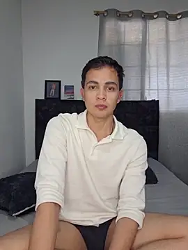 Snapshot of NewYoungHot chatting on 25, 2, 2026 NewYoungHot online show from 25, 2, 2026