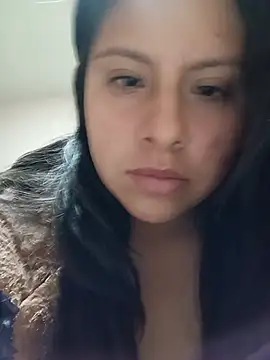 Rosyshadoww online show from 4, 8, 2026