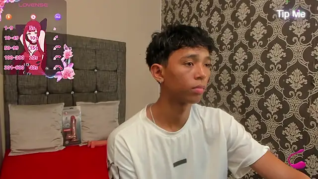 Little Twink19x online show from 16, 5, 2026