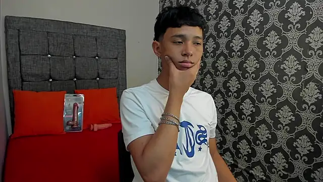 Little Twink19x online show from 3, 6, 2026