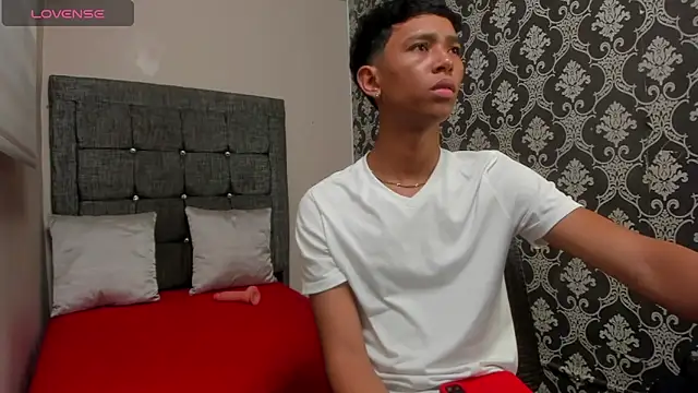 Little Twink19x online show from 2, 5, 2026