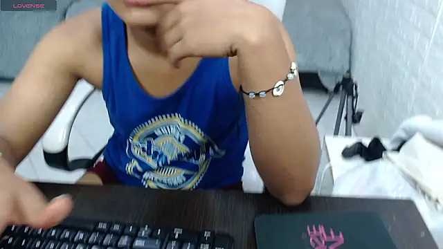 velvet o online show from 26, 2, 2026