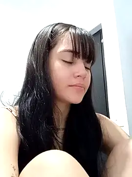 sara cute so online show from 9, 3, 2026