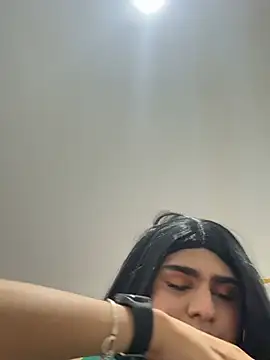 Emma Paez online show from 5, 5, 2026