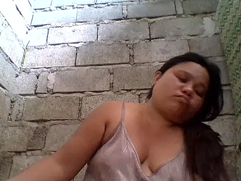 Snapshot of sweetlyn31 chatting on 5, 5, 2026 sweetlyn31 online show from 5, 5, 2026