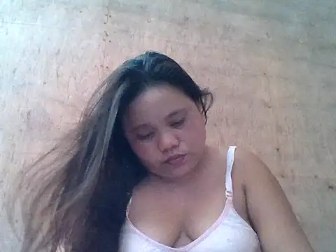 sweetlyn31 online show from 14, 4, 2026