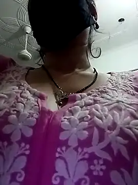 Snapshot of Vandana122 chatting on 30, 3, 2026 Vandana122 online show from 30, 3, 2026