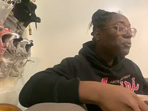 Sinfulwaterfalls online show from 13, 3, 2026