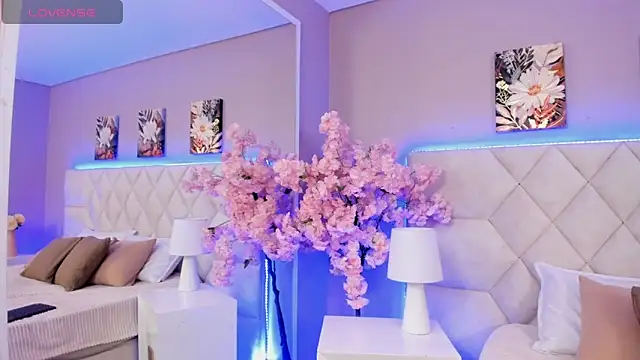 Bianca Monroe  online show from 23, 3, 2026