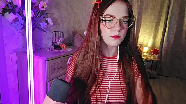 EllaHughess online show from 8, 3, 2026