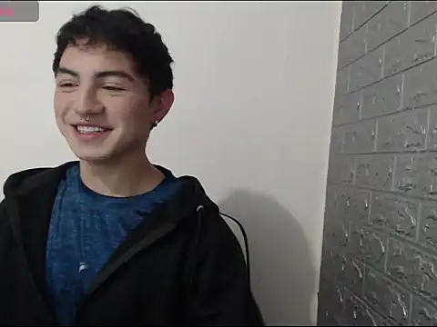 Snapshot of crissfer1 chatting on 25, 2, 2026 crissfer1 online show from 25, 2, 2026