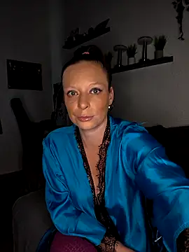 ZaramourXMrX online show from 8, 5, 2026