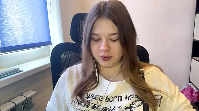 TomikoPfau online show from 20, 3, 2026