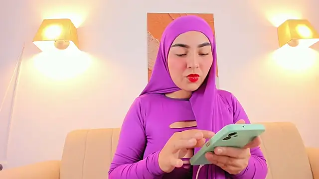 Malika Noor online show from 15, 4, 2026