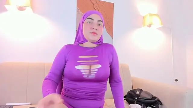 Malika Noor online show from 6, 5, 2026