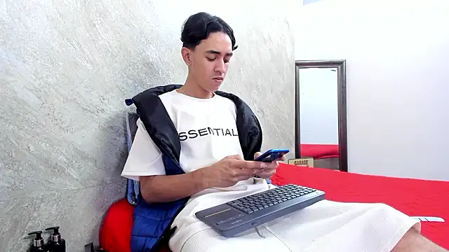 Mick-lollipop online show from 6, 3, 2026