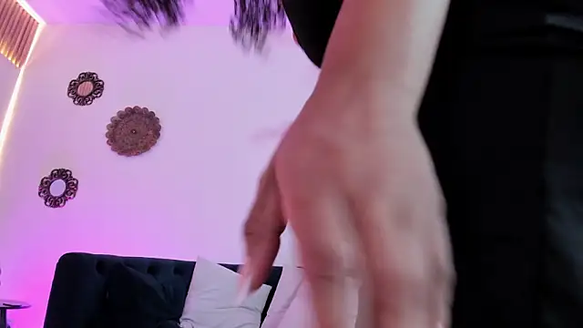 Madisson Edwards online show from 1, 3, 2026