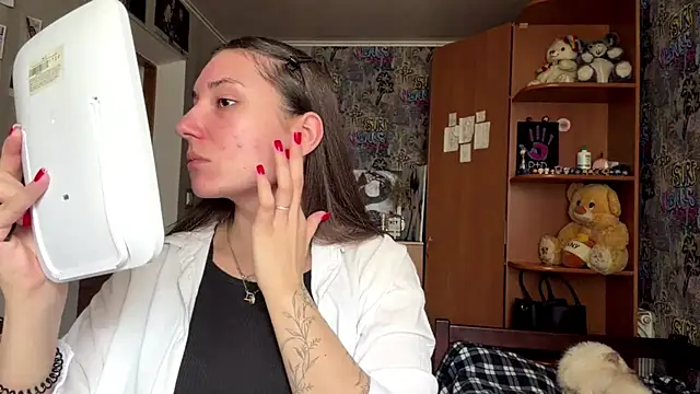 poly princess online show from 16, 4, 2026