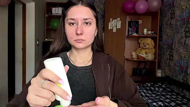 poly princess online show from 18, 3, 2026