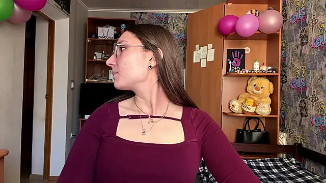 poly princess online show from 10, 3, 2026