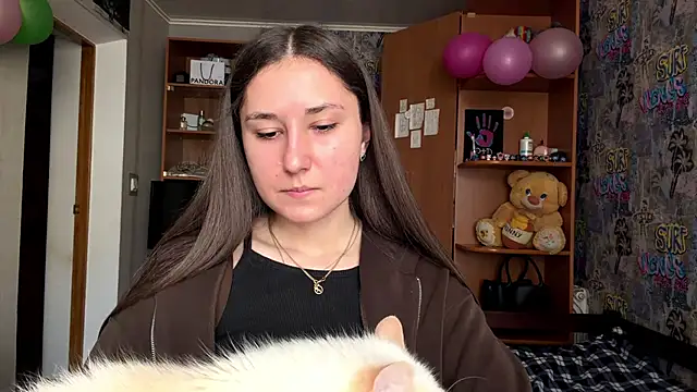 poly princess online show from 6, 3, 2026