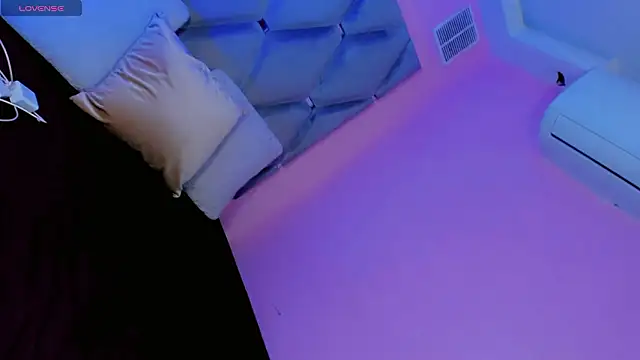 Daniiela Ember online show from 28, 3, 2026