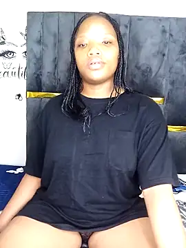 Divine Beautyxx online show from 13, 4, 2026