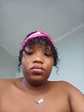 Divine Beautyxx online show from 17, 6, 2026