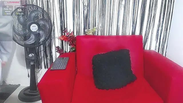 mailyn pym online show from 13, 3, 2026