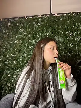 Mady Pink online show from 1, 4, 2026